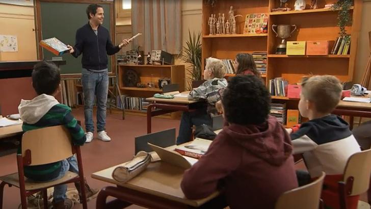 Sterren vs. snotapen, in SBS6-show Saved By The Bell