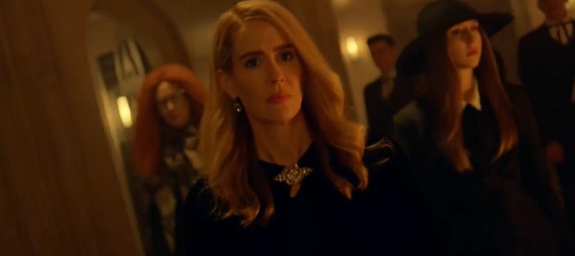 Het einde van de wereld! Nieuwe trailer American Horror Story: Apocalypse