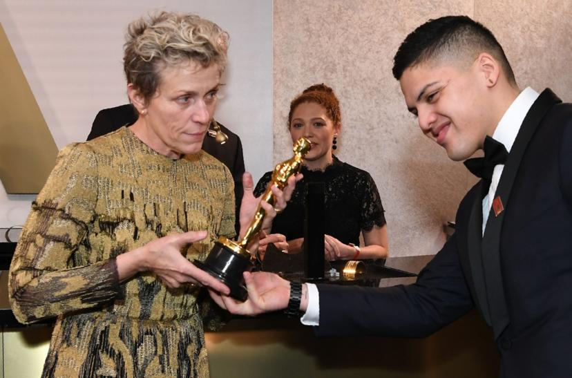 Dief livestreamt het stelen van Frances McDormand’s Oscar!