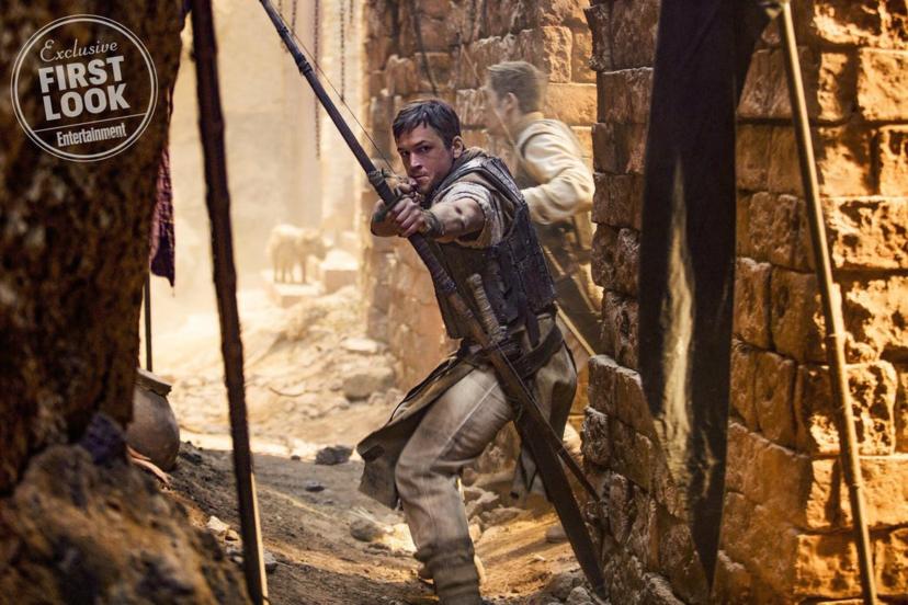 Eerste beelden van 'Kingsman' Taron Egerton als Robin Hood