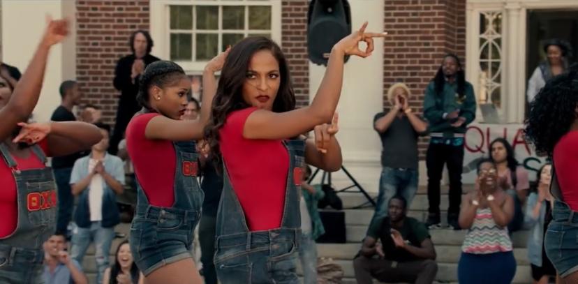 Voetjes van de vloer! Check de trailer van Netflix’ danscomedy Step Sisters!