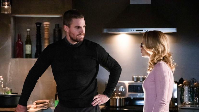 Recht in het hart! Laatste seizoen Arrow mist een belangrijk personage...