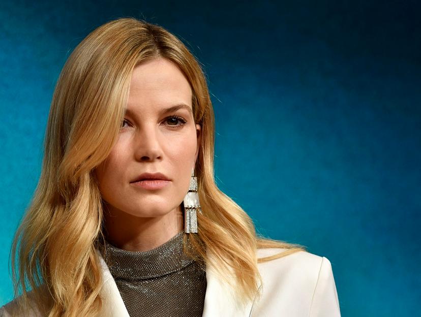 Sylvia Hoeks