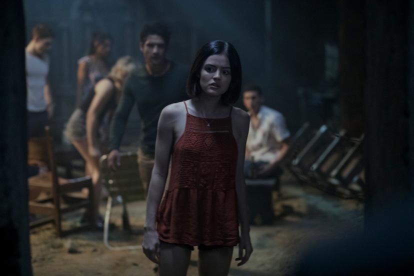Lucy Hale en Tyler Posey doen dodelijk spel in trailer Truth or Dare