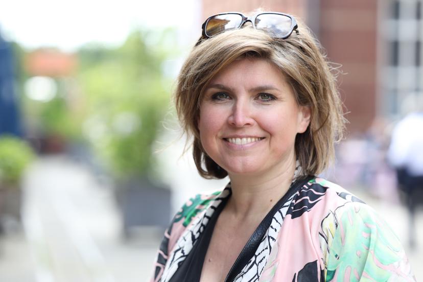 Angela de Jong hekelt de tv-wereld