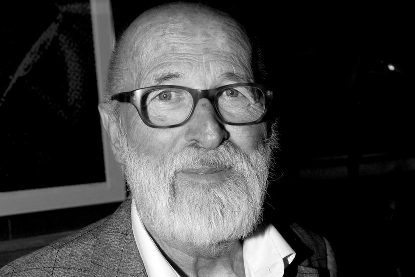 Zanger en muziekproducent Pierre Kartner (Vader Abraham) overleden