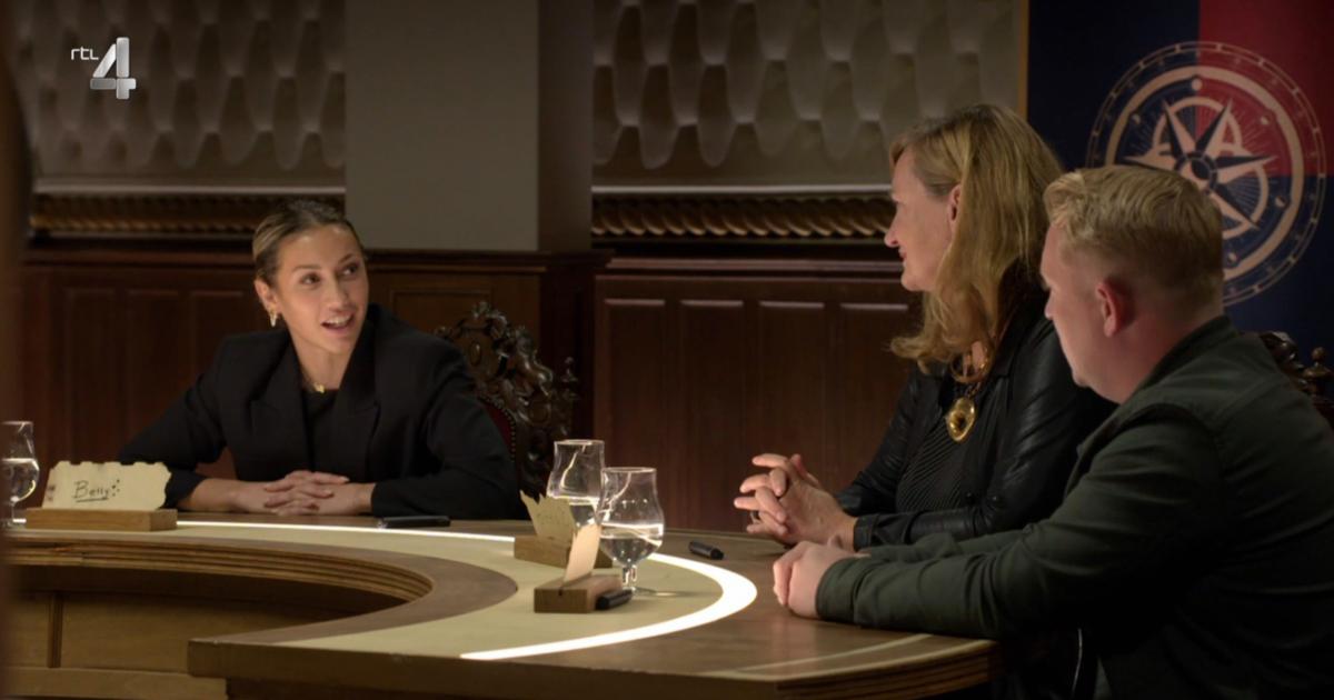 Teleurstelling tijdens de Ronde Tafel in De Verraders 'Laf gedrag!' Veronica Superguide