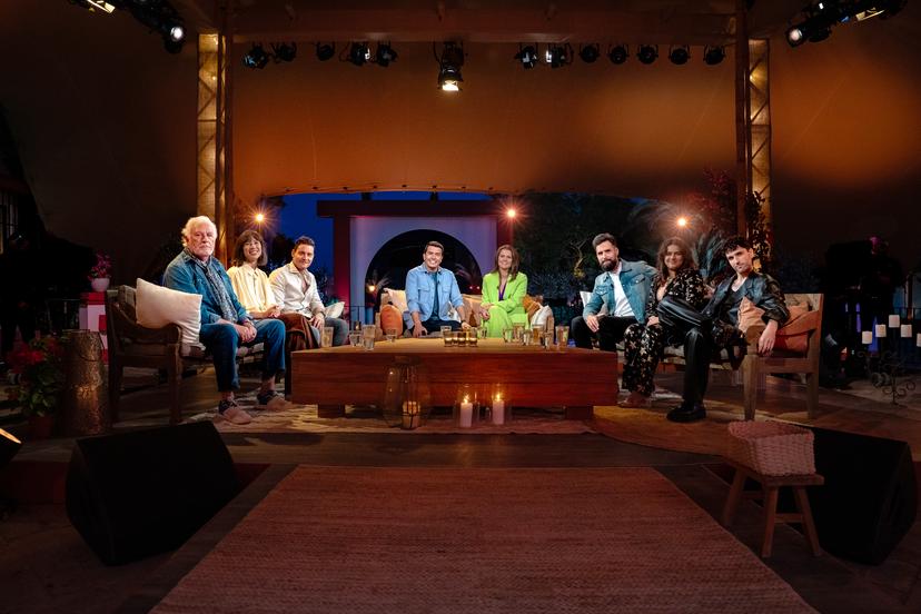 Vanavond op tv Oh, Wat Een Jaar!, Beste Zangers en Denkend aan Holland