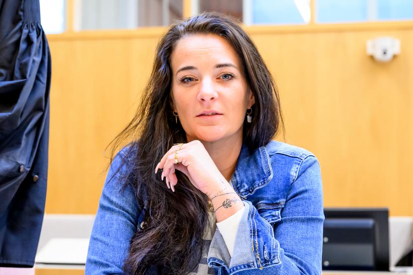 Dit bedrag verdient Nicol Kremers maandelijks met OnlyFans Veronica Superguide