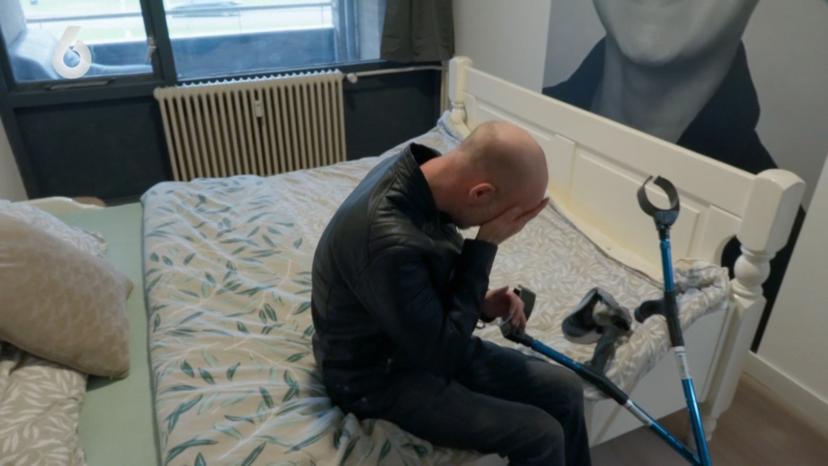 Steenrijk Straatarm Jeffrey huilen