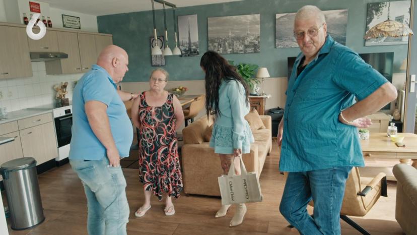 Peter Gillis en Wendy op bezoek bij haar ouders