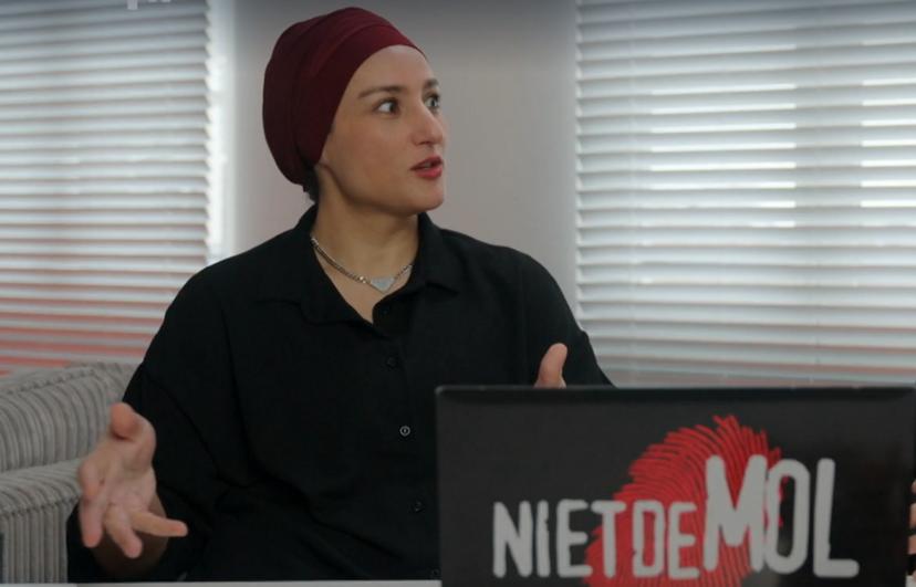 Nora Akachar Niet de Mol