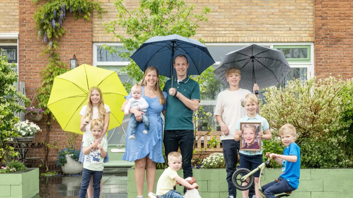 Familie Blom schrikt van droomhuis: 'Ik zie nu al barsten in de gevel'
