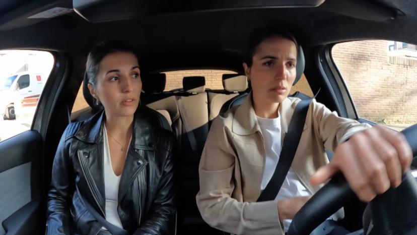 Isabel en Ellemijn in Kopen Zonder Kijken