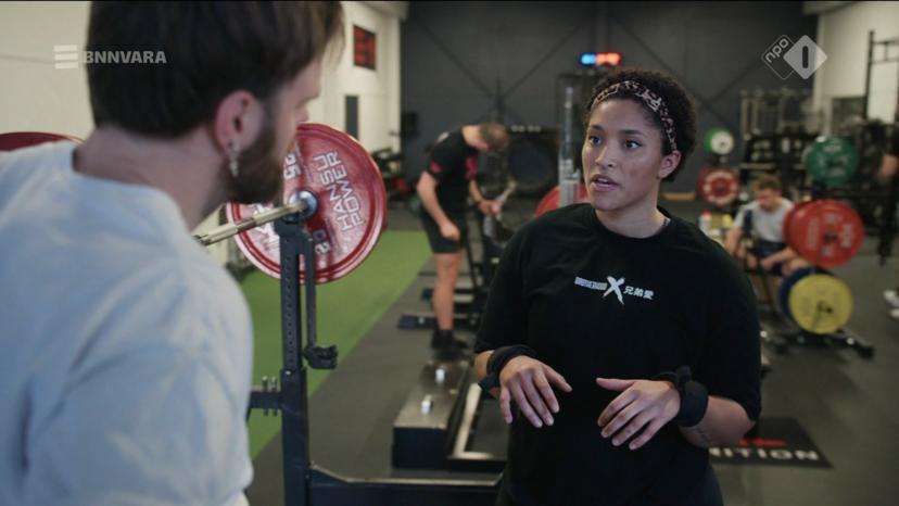 Loraine met Tim Hofman in Over Mijn Lijk